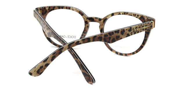 Чому офісні лінзи зручніші за прогресивні для роботи за комп'ютером?